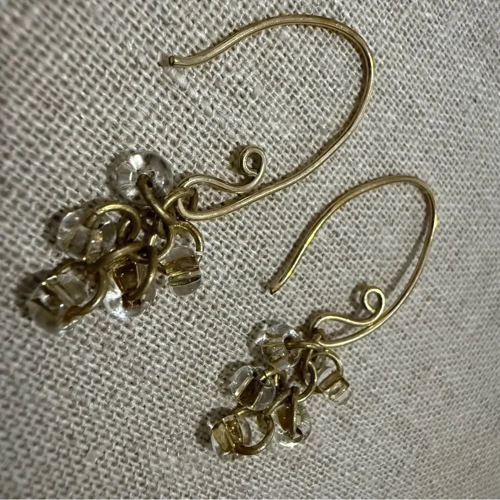 DESIGNER-STYLE GOLD DROP EARRINGS WITH CLEAR BEADS